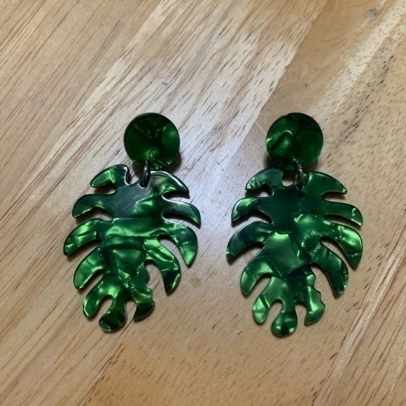 Green Acrylic Dangle Hoop Earrings - Picture 2 of 5